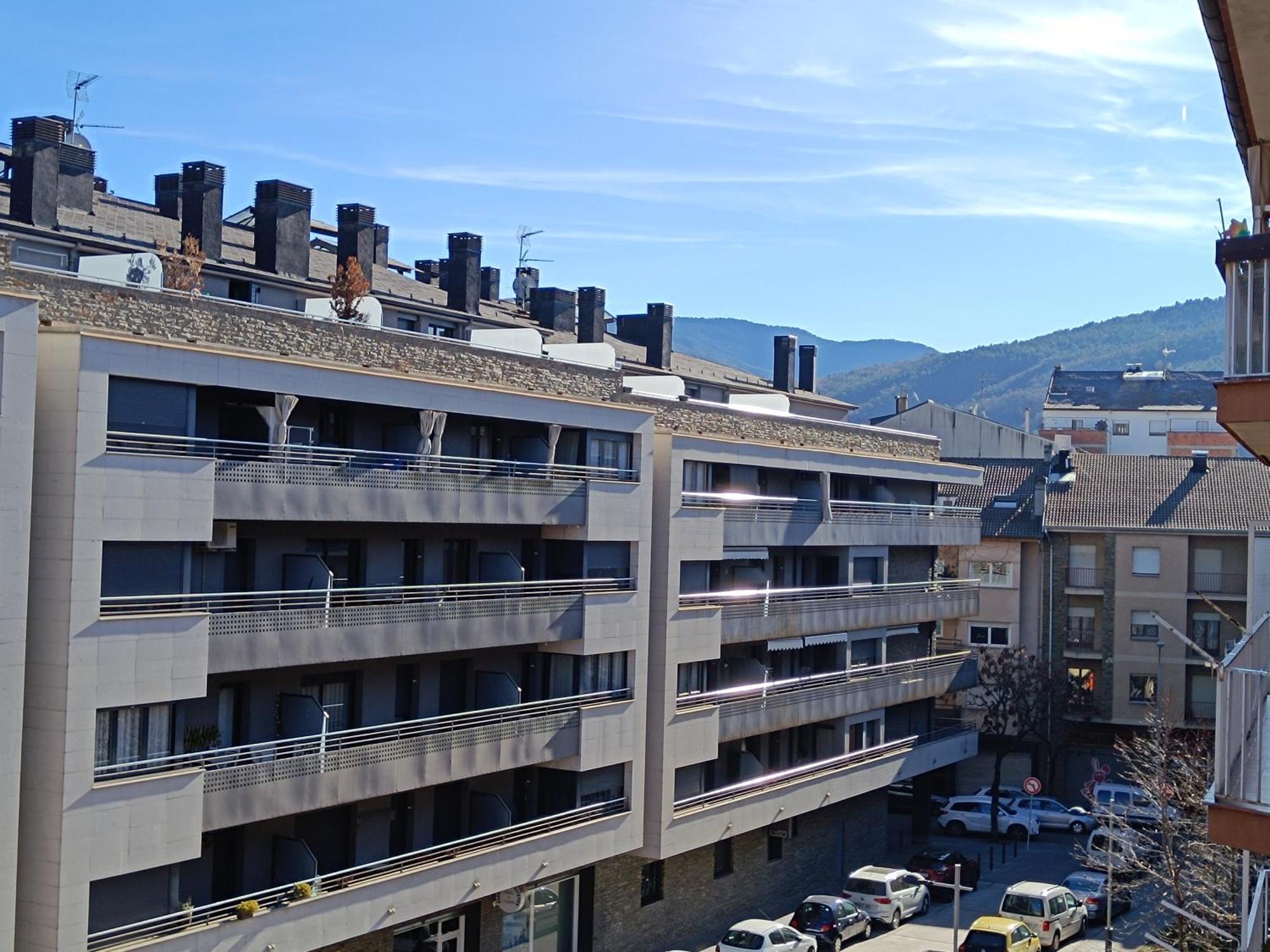 Apartamento Estel La Seu d'Urgell Exterior photo